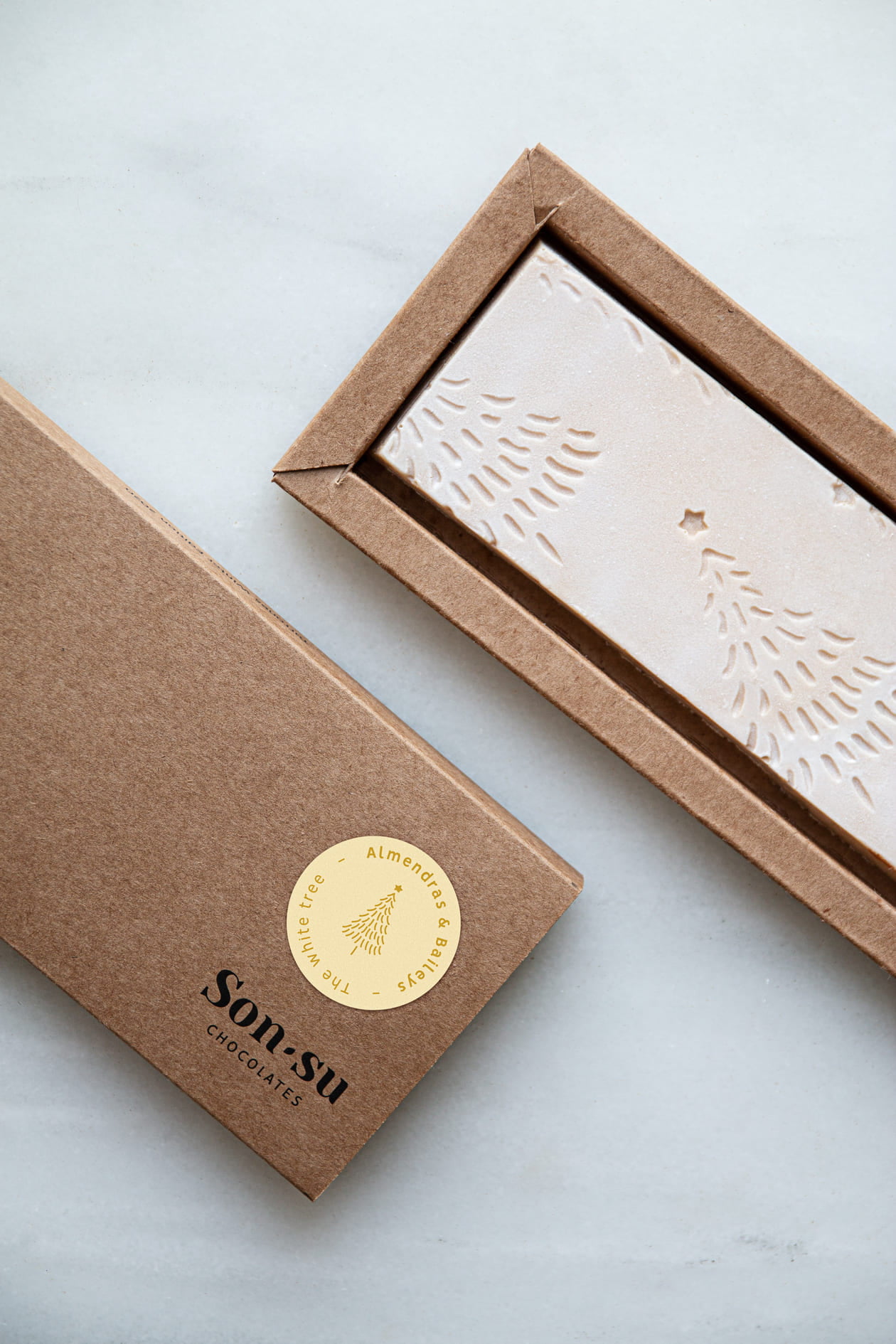 Turrón de chocolate blanco & almendras