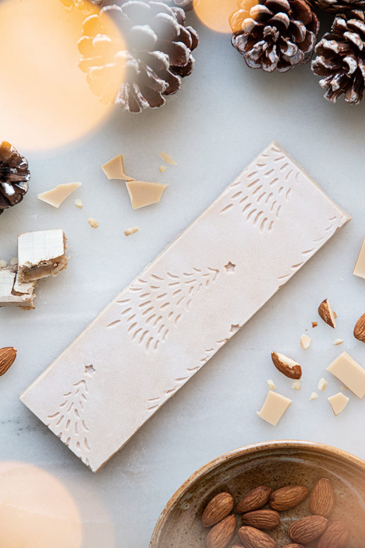 Turrón de chocolate blanco & almendras - Imagen 3